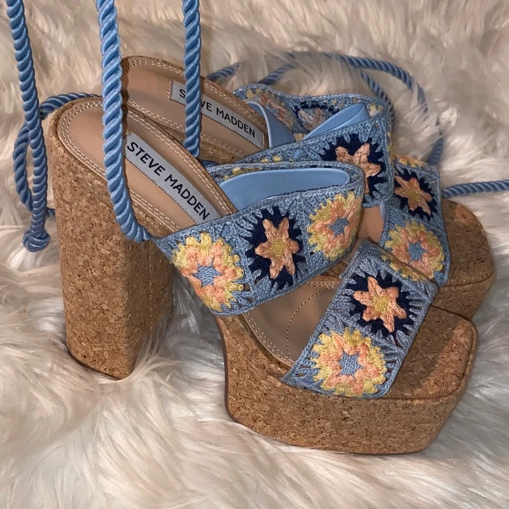 Steve Madden Light Blue Floral Embroidered Cork Platform Sandals